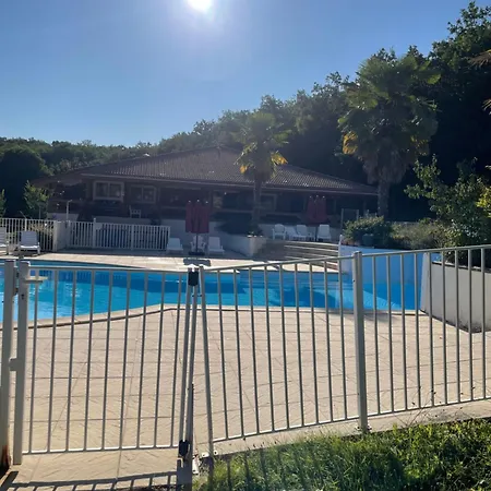 Dağ evi Des Bois - Piscine - Aire De Jeux - Draps