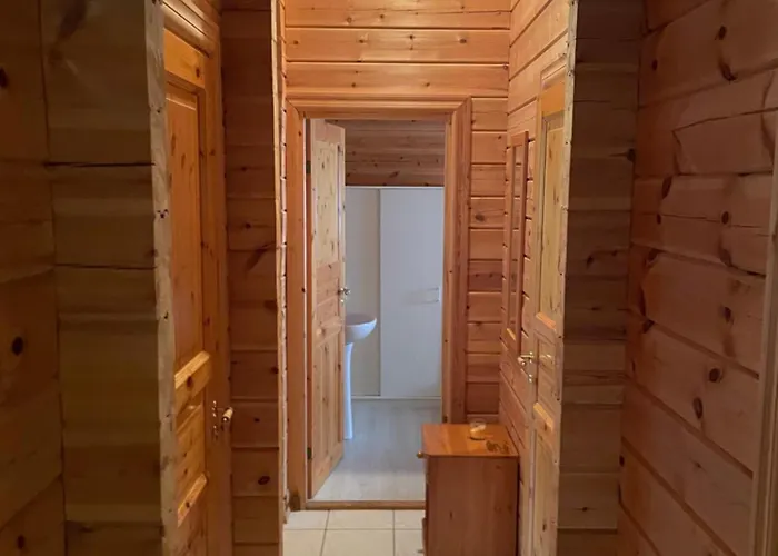 Шале Chalet En Foret Piscine Aire De Jeux Draps *